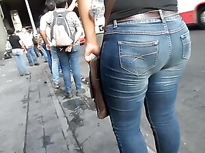 أخي تحولت جدتها في جوارب حمراء فيديو افلام سكسي
