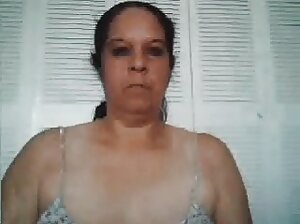 وجد سيجارة في ابنه فيديو اجنبي سكسي ولعن في السرير